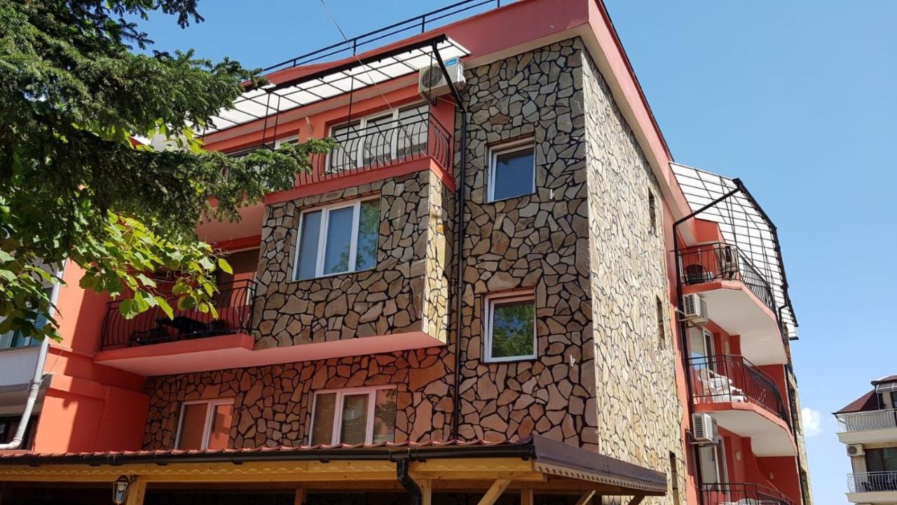 Sineva Guest House 拉夫达 外观 照片